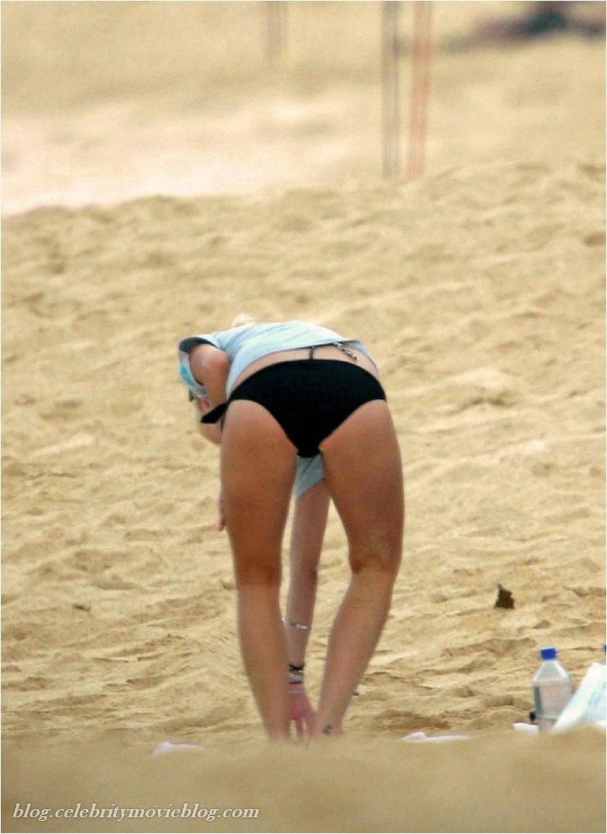 Ashlee simpson in bikini